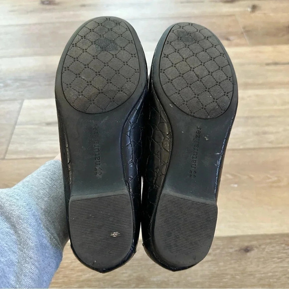 Naturalizer Northall Women's Black Loafer with Silver Buckle Size 7 1/2 GUC - Picture 12 of 12